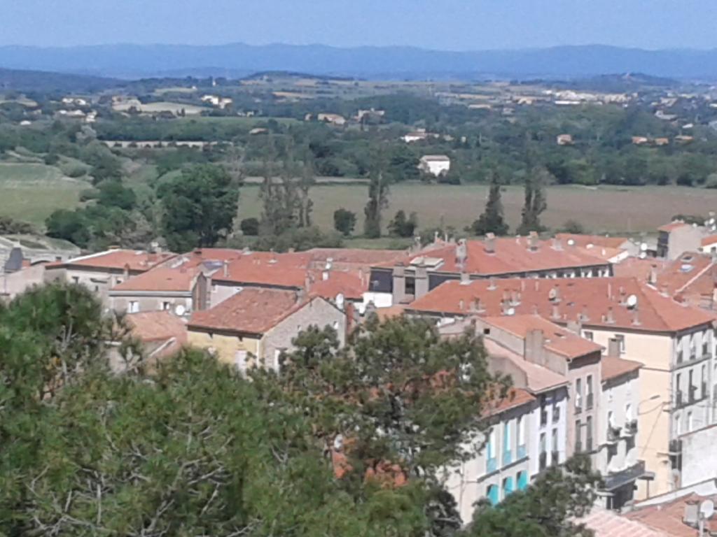 Venez Rever Beziers Centre Et Gare Il Y A Plus Cher Mais C Est Moins Bien Exteriör bild